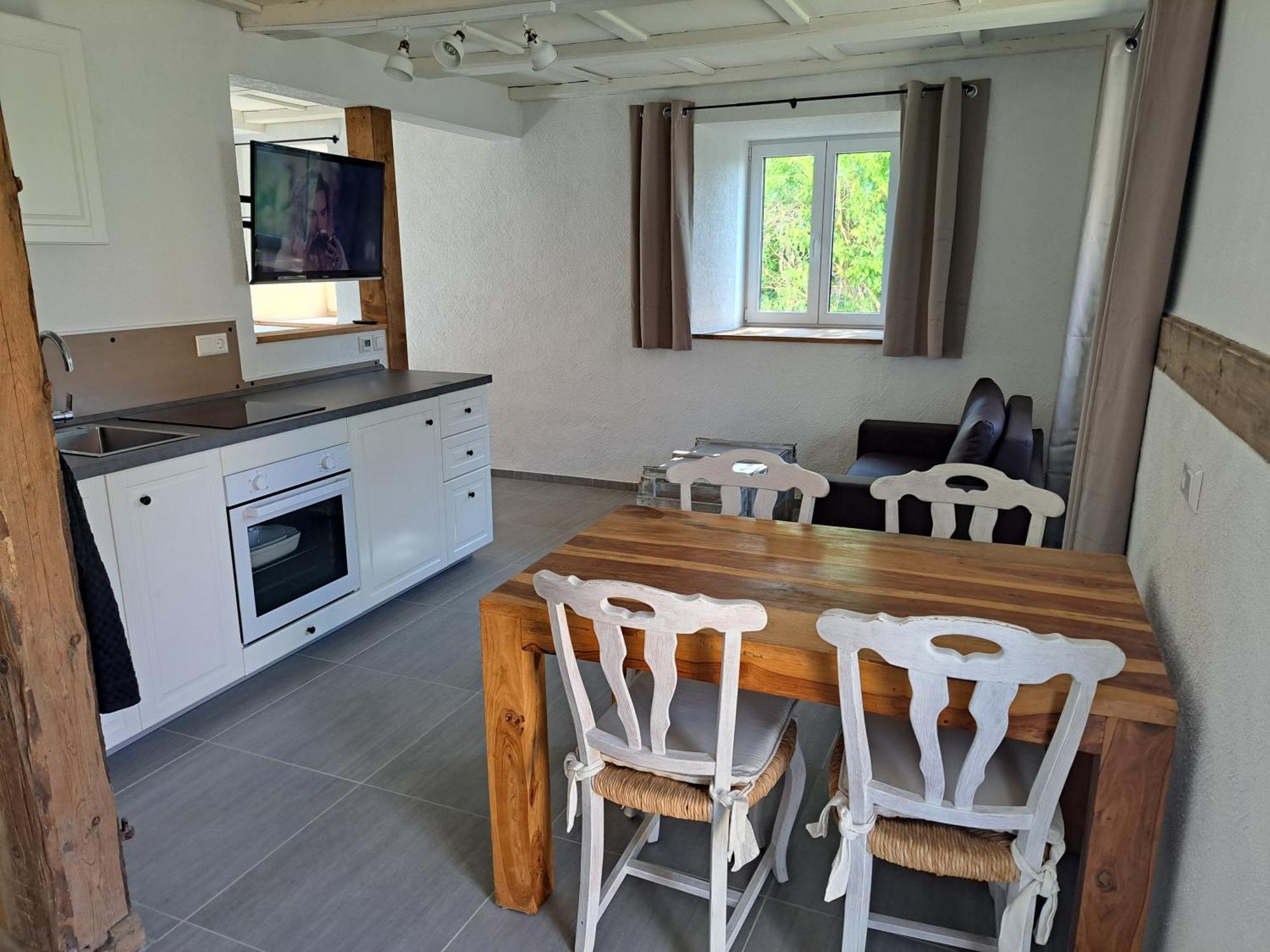 Ferienwohnung Heuboden Huefingen Exterior photo